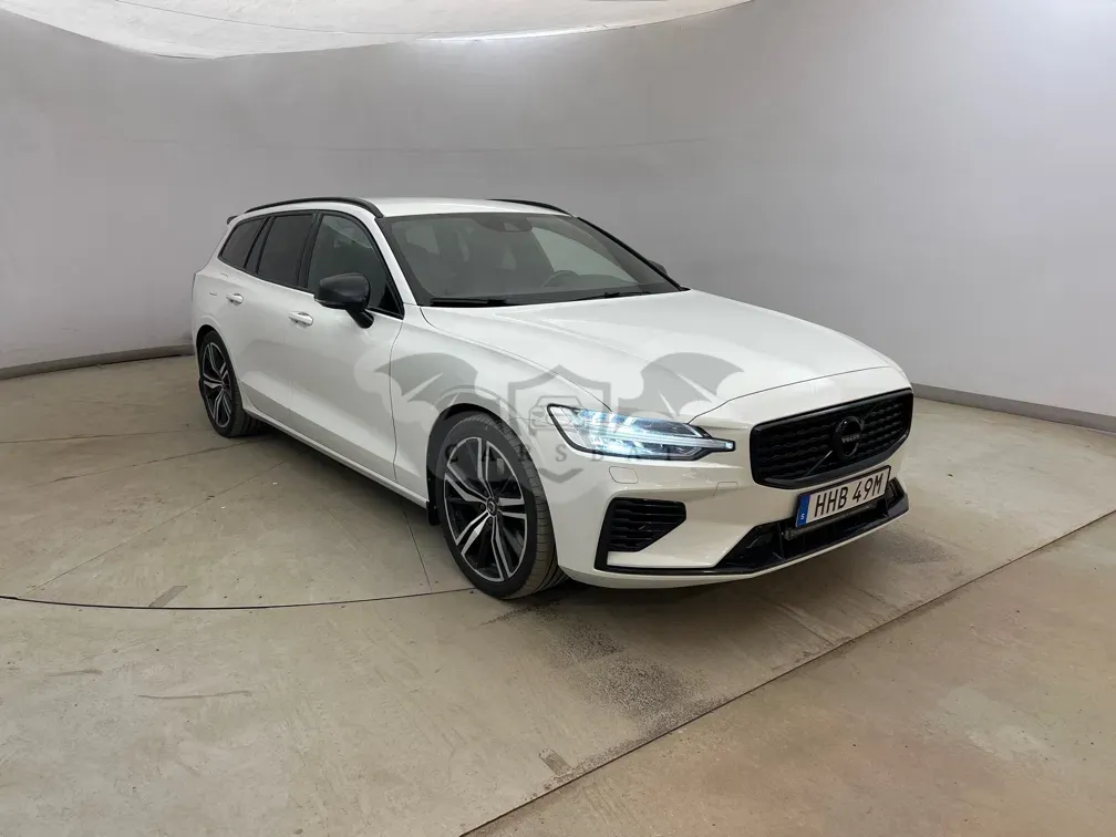 Volvo V60 T8 2021