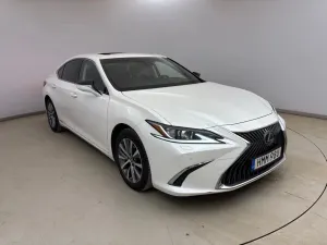Lexus ES 300h 2019