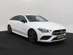 Mercedes-Benz CLA Shooting Brake 180 AMG Line 2021