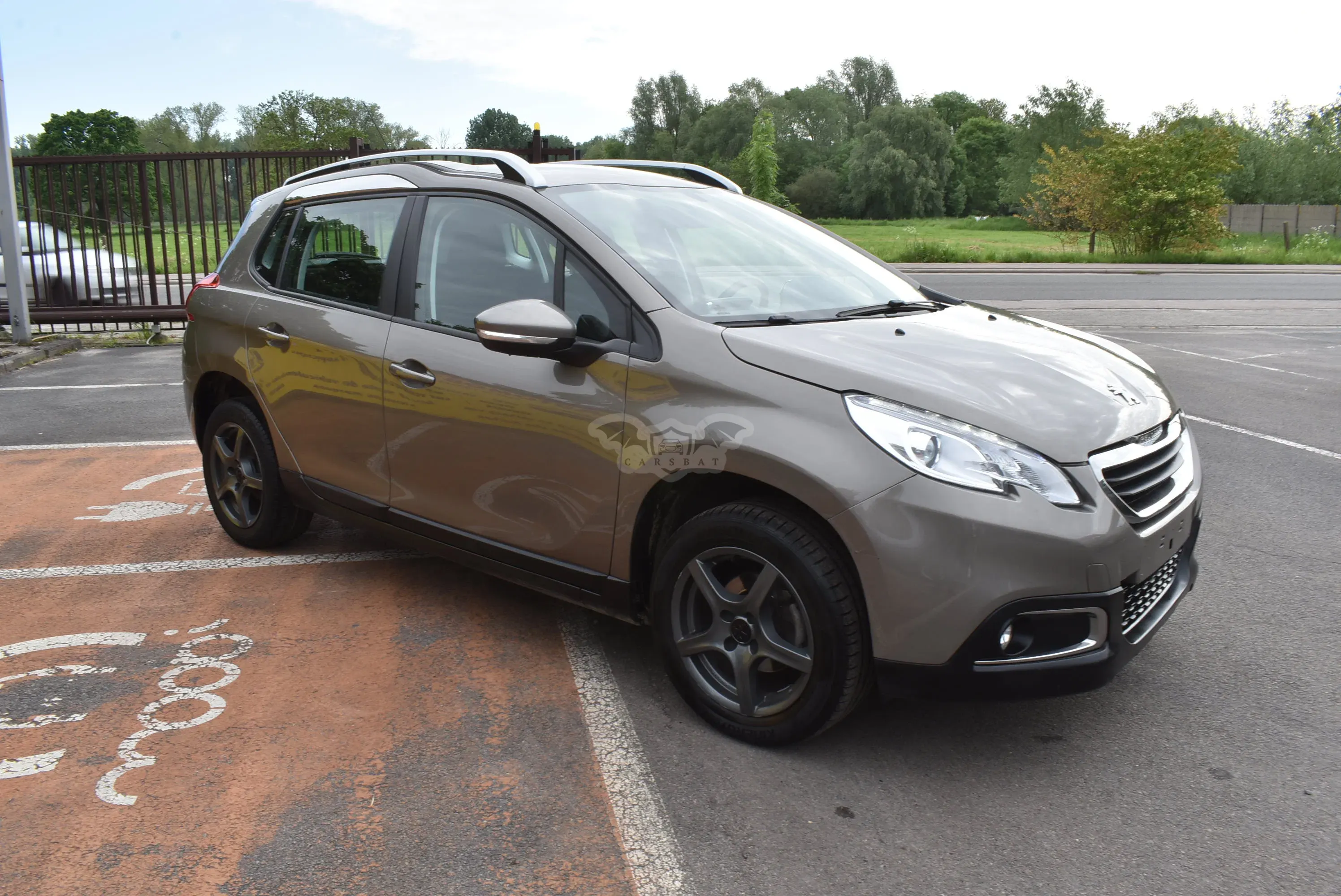 Peugeot 2008 1.2i Active 2014