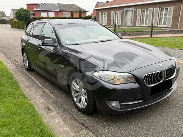 BMW 5 Series Touring 520d Business 2013