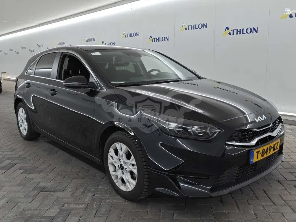 Kia Ceed 1.5 T-GDI DynamicLine 2023