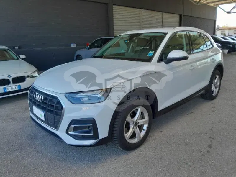 Audi Q5 40 TDI Business 2021