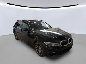 BMW 3 Series Touring 320d 2021