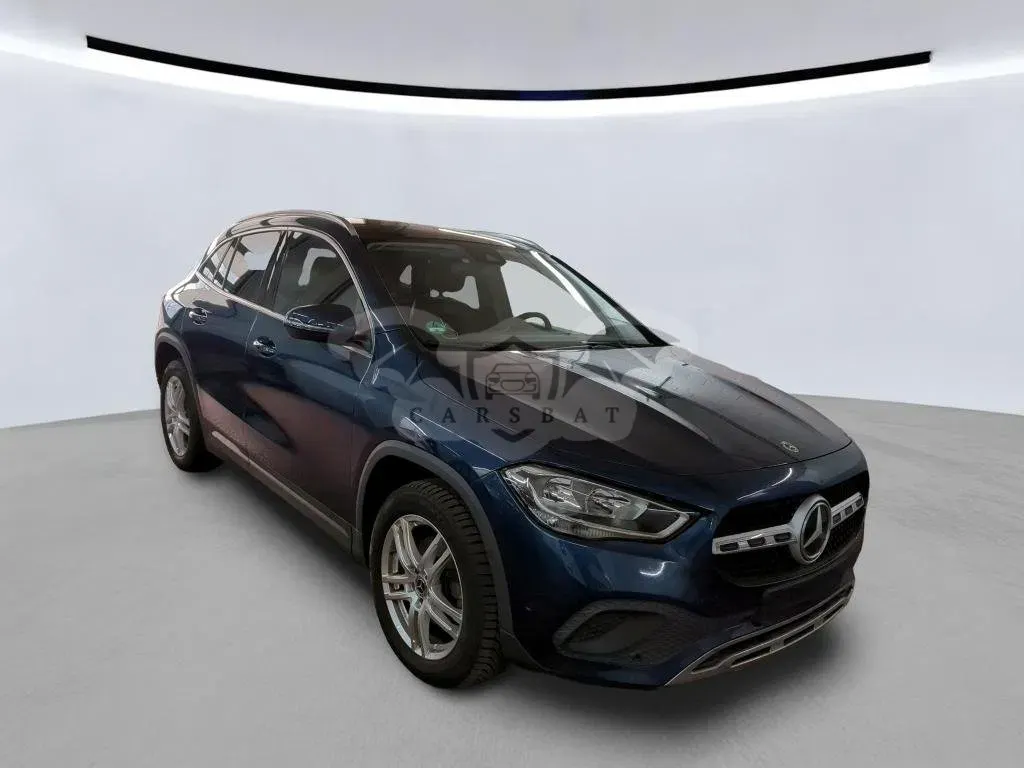 Mercedes-Benz GLA 200d 2022