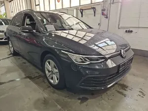 Volkswagen Golf Variant 1.5 eTSI Life 2023
