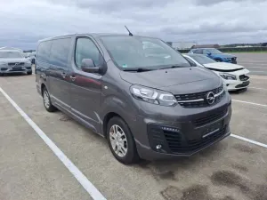 Opel Zafira Life 1.5 Selection 2021