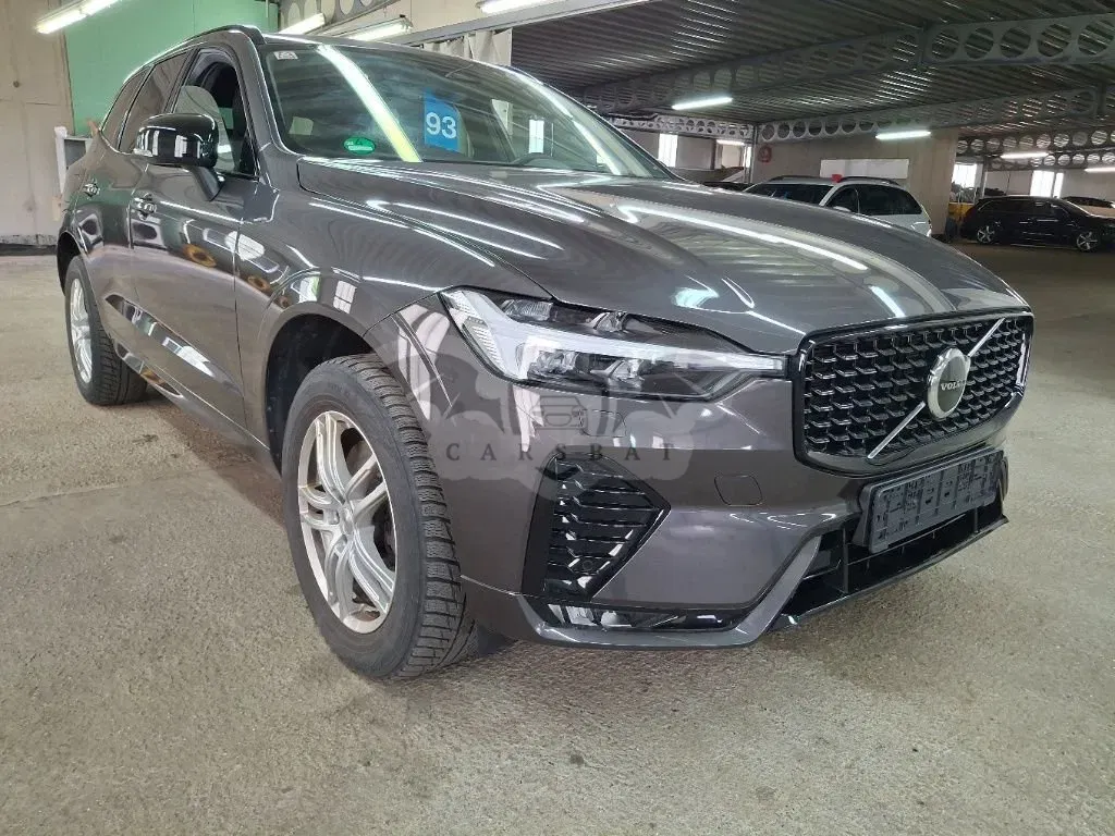 Volvo XC60 Plus Dark 2023