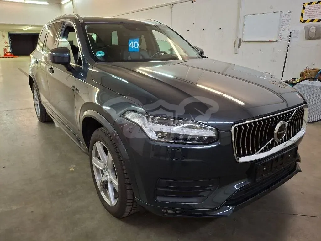 Volvo XC90 Momentum Pro 2022