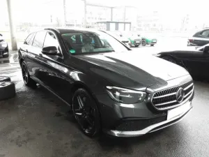Mercedes-Benz E Break 300de Avantgarde 2021
