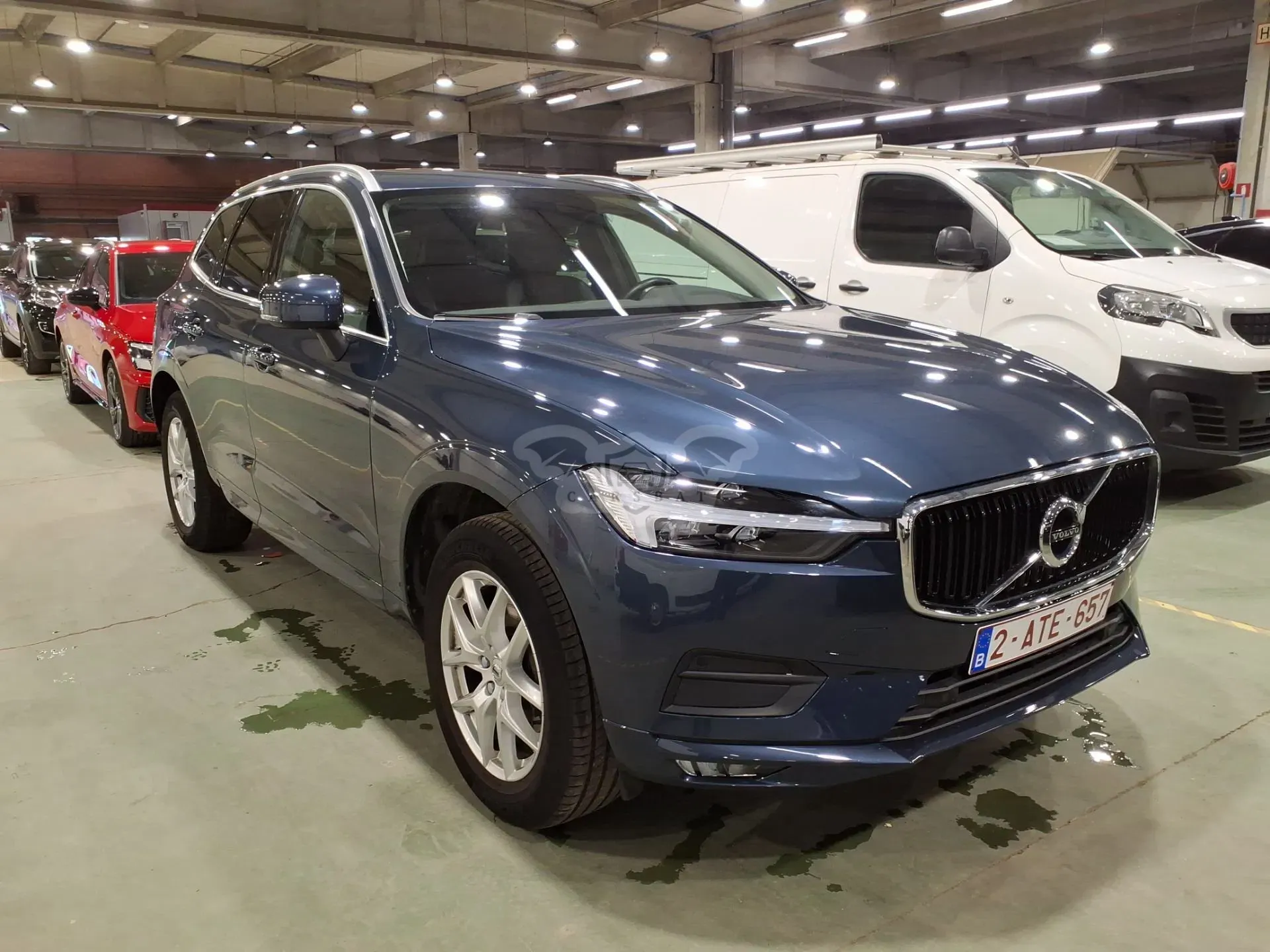 Volvo XC60 2.0 B4 Momentum Pro 2021