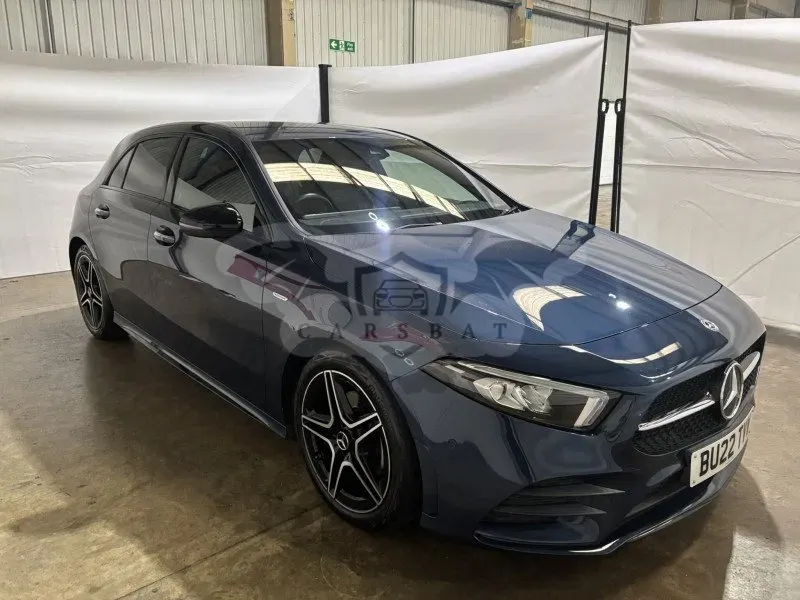 Mercedes-Benz A 180 AMG Line 2022
