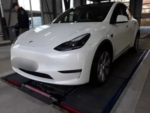 Tesla Model Y Long Range 2023