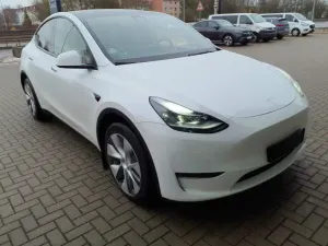 Tesla Model Y Long Range 2023