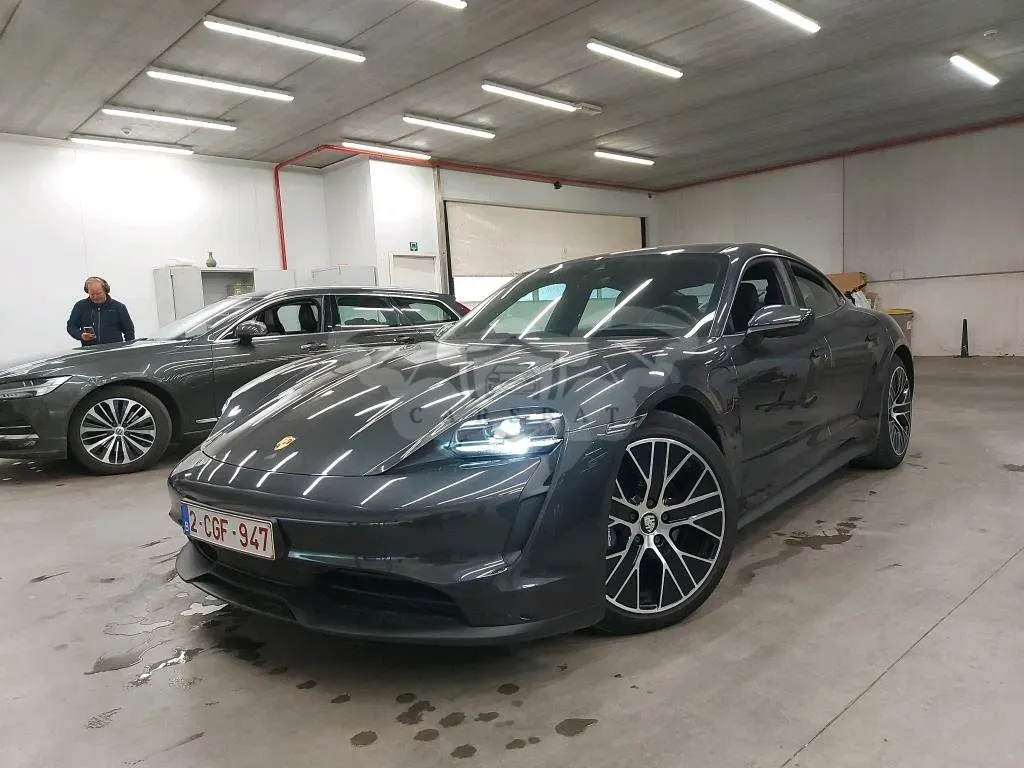 Porsche Taycan 2022