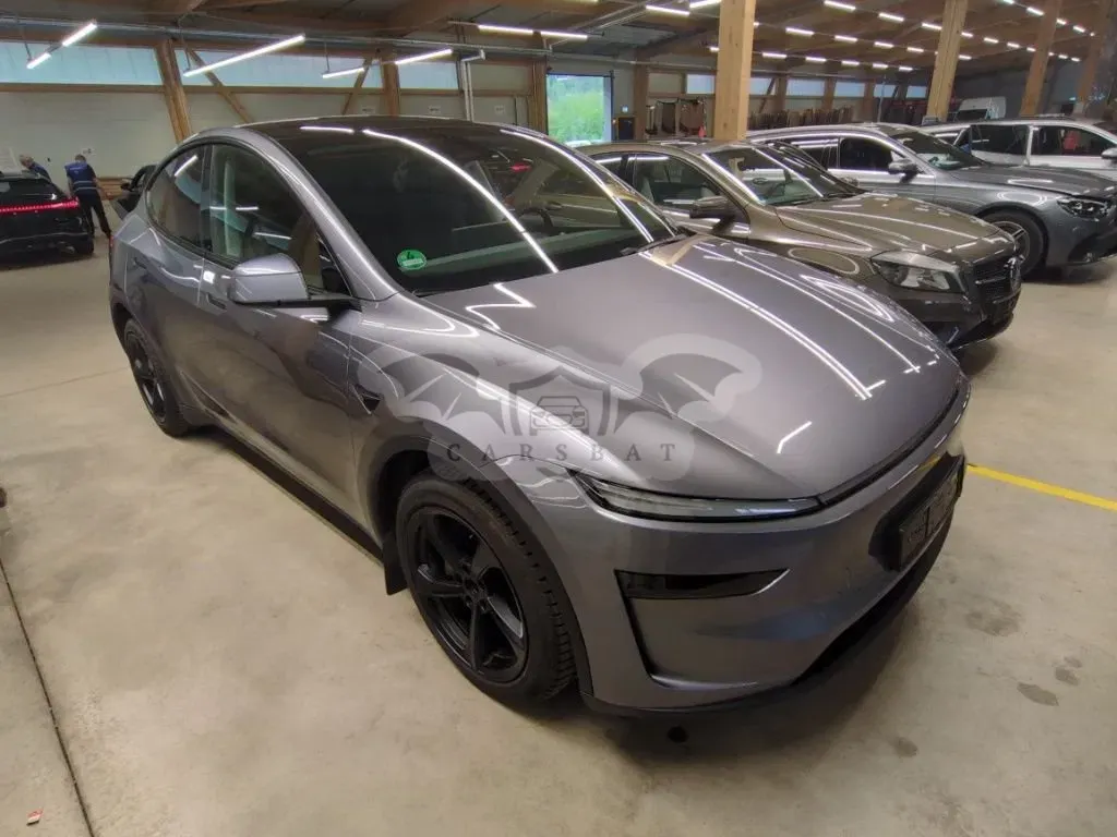 Tesla Model Y Long Range 2025