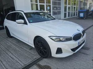 BMW 3 Series Touring 320e 2023
