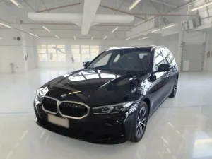 BMW 3 Series Touring 320d 2023