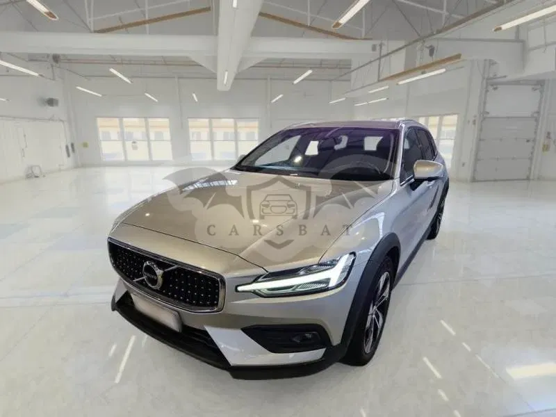 Volvo V60 Cross Country B4 Pro 2021