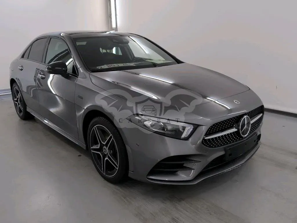 Mercedes-Benz A 250e Luxury Line 2022