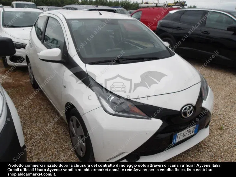 Toyota Aygo 1.0 VVT-i X-Play 2016