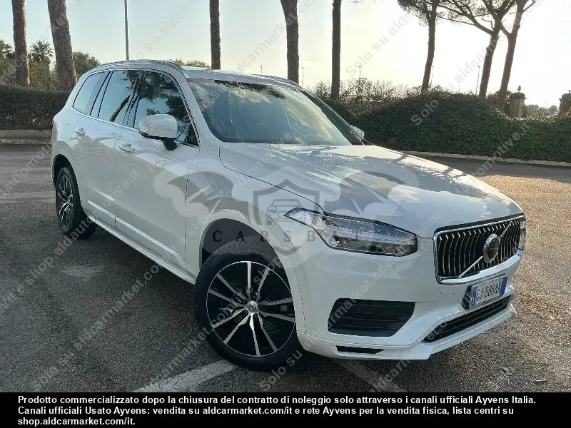 Volvo XC90 B5 Momentum Pro 2022