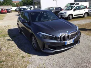 BMW 1 Series 118d 2021