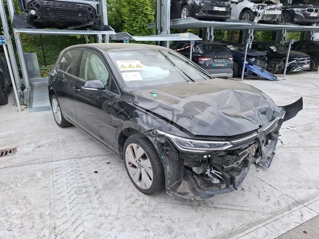 Volkswagen Golf 1.5 TSI Life Business 2025