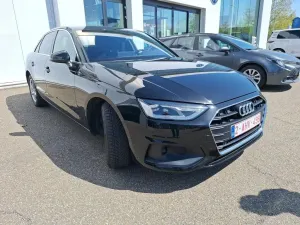 Audi A4 30 TDI Business 2021