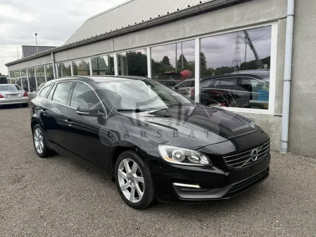 Volvo V60 D2 Momentum 2013