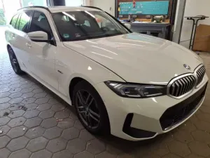 BMW 3 Series Touring 320e 2023