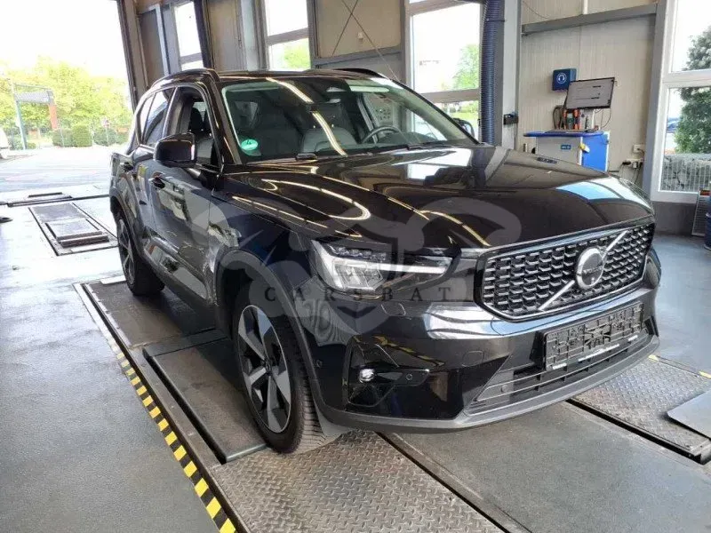 Volvo XC40 B4 Plus Dark 2024