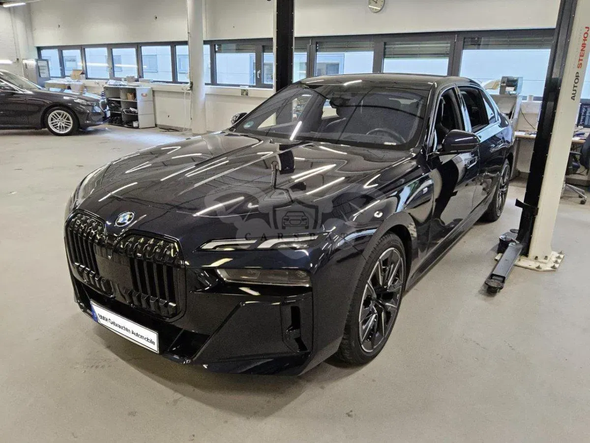 BMW i7 50 M Sport 2024