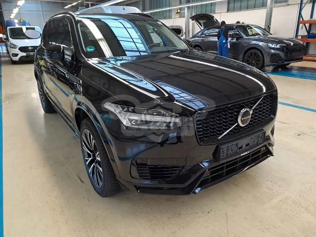 Volvo XC90 Plus Dark 2023