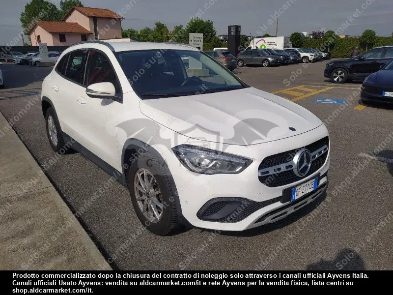 Mercedes-Benz GLA 180d Business 2021