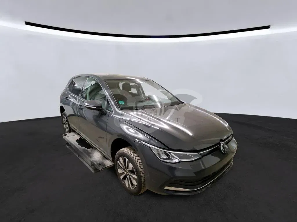 Volkswagen Golf 1.0 eTSI Life 2024