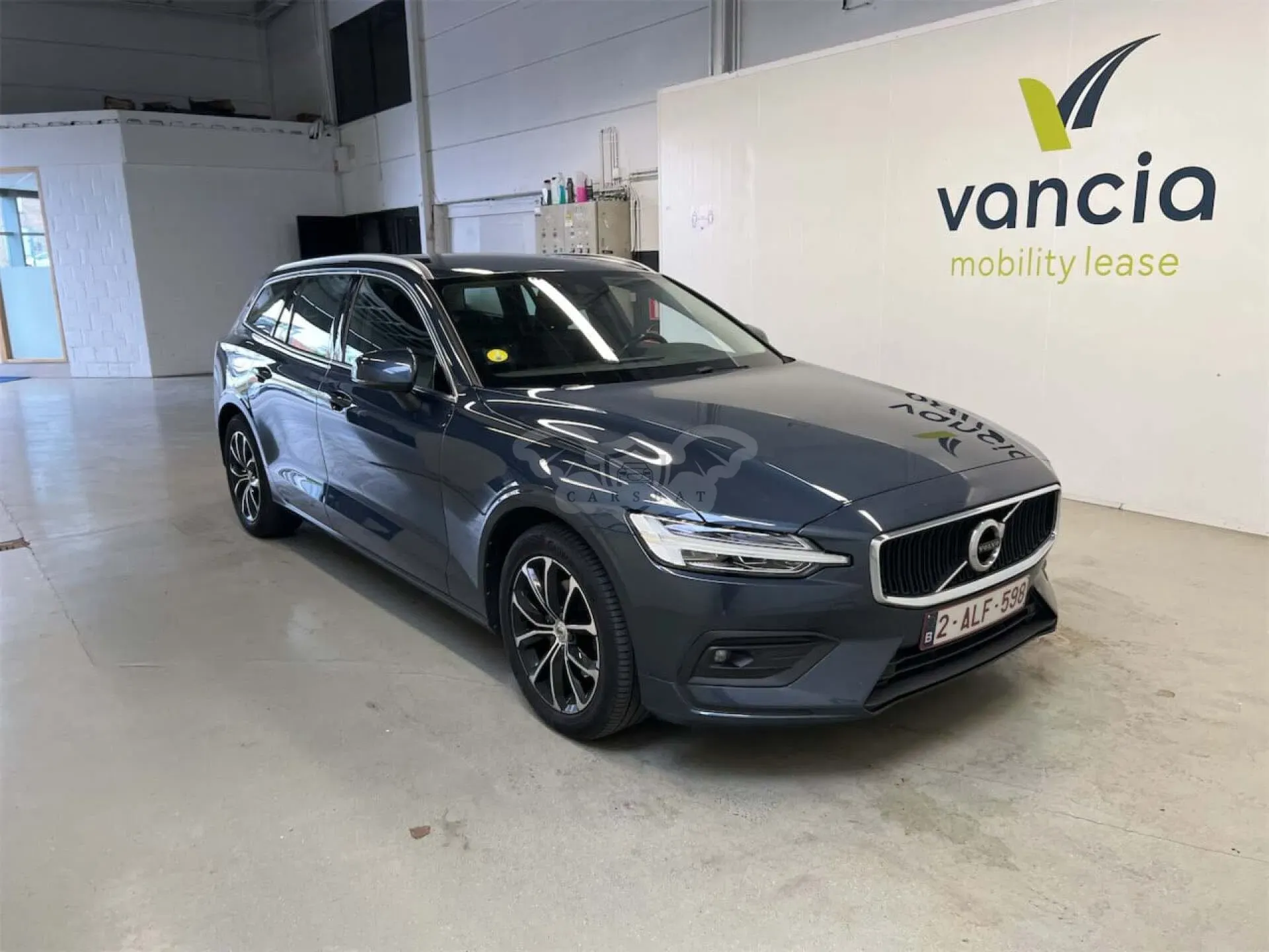 Volvo V60 D3 Momentum Pro 2021