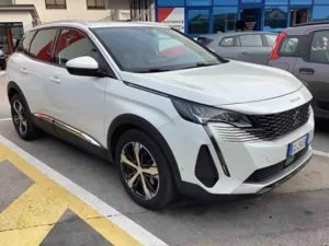 Peugeot 3008 1.5 HDI Allure Pack 2021