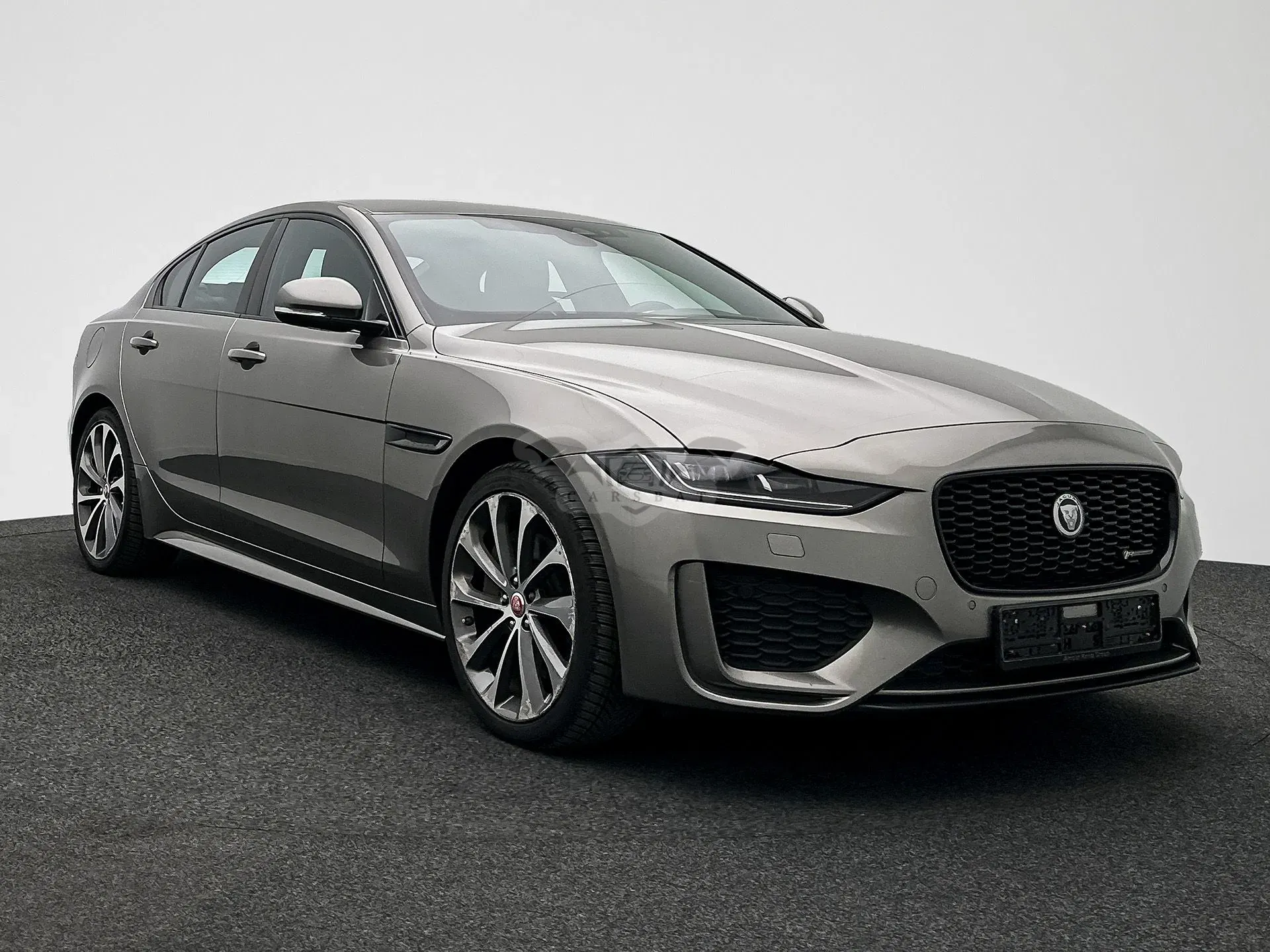 Jaguar XE 2.0d 2022