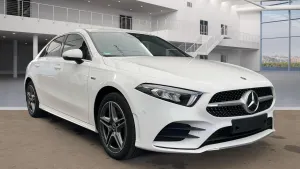 Mercedes-Benz A 250e AMG Line 2021