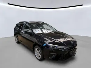 MG MG5 Luxury 2023