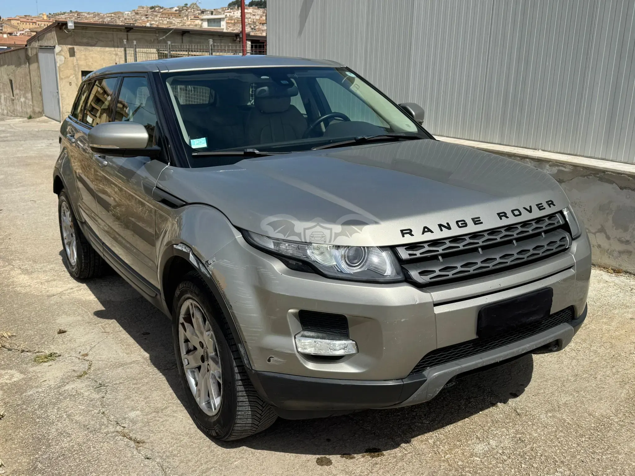 Land Rover Range Rover Evoque 2.2 SD4 Pure 2011