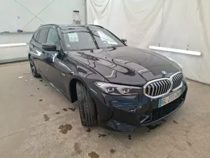 BMW 3 Series Touring 330e M Sport 2022
