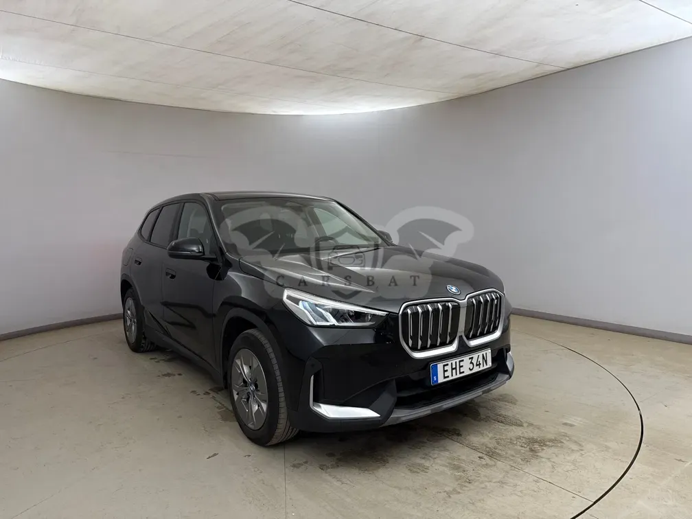 BMW iX1 2023