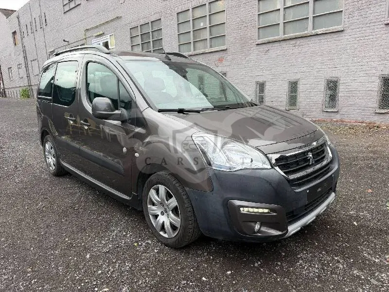 Peugeot Partner Tepee 1.6 Outdoor 2025