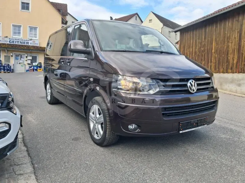 Volkswagen Multivan 2.0 TDI Comfortline 2012