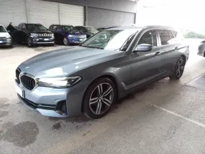 BMW 5 Series Touring 520d Business 2021