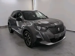 Peugeot 2008 1.2i Allure 2022