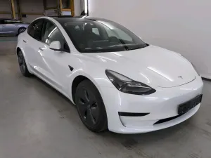 Tesla Model 3 Standard Range Plus 2021