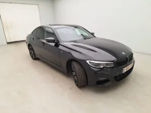BMW 3 Series 330e 2021